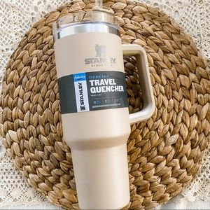 40oz Stanley Quencher Driftwood